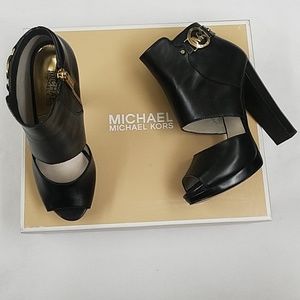 Michael  Kors Wyatt Black Leather 6.5